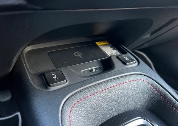 Toyota Corolla cena 99999 przebieg: 83652, rok produkcji 2019 z Witnica małe 562